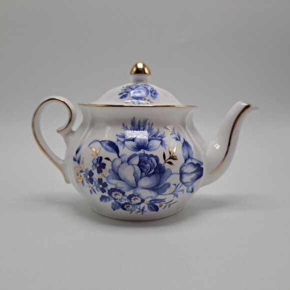 Wade England The Regency Collection White Teapot Blue Floral White Gold Trim - Picture 1 of 11